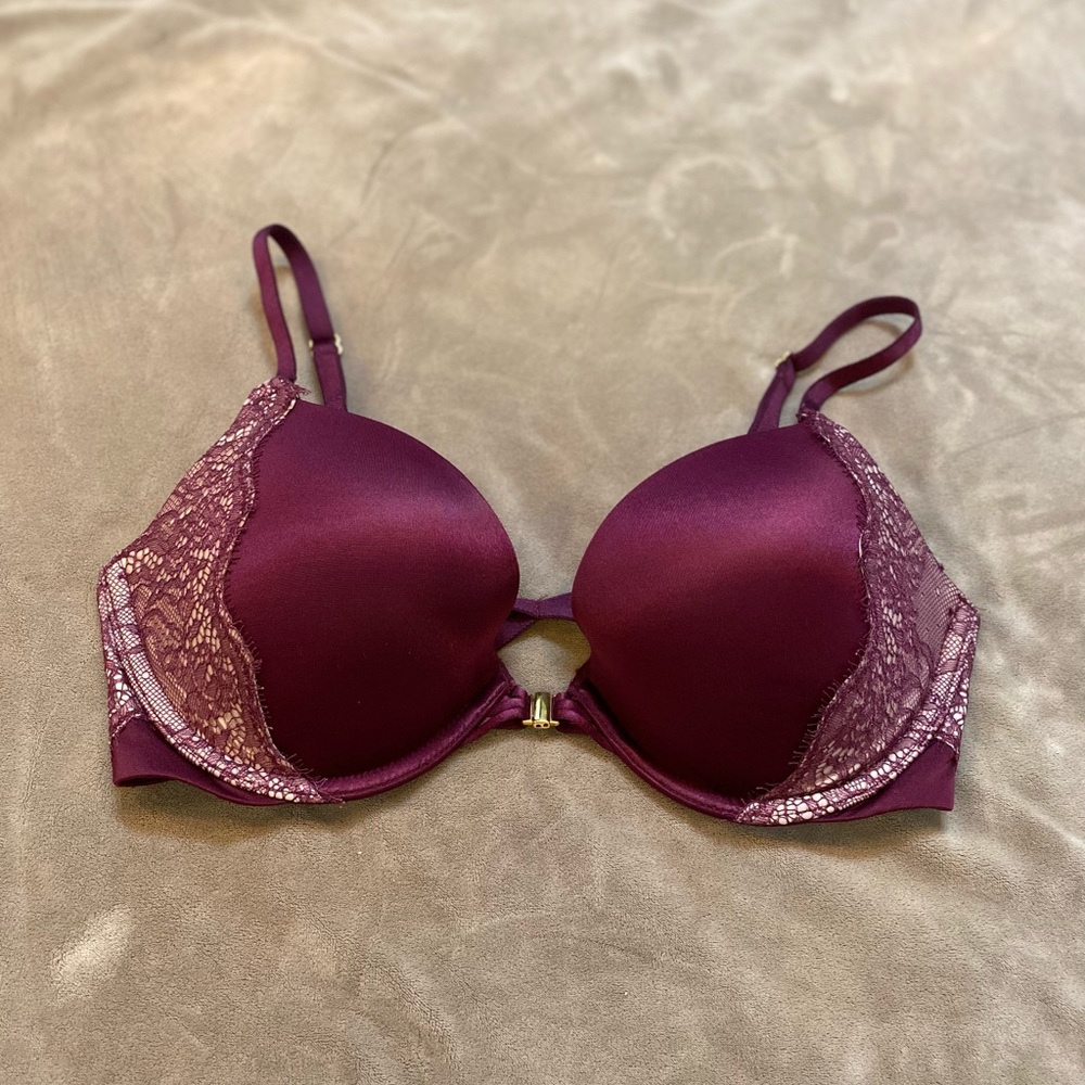 Victoria’s Secret Very Sexy Plunge Bra
